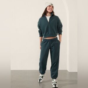 Athleta Forever Fleece High Rise Piping Jogger // Cypress/White